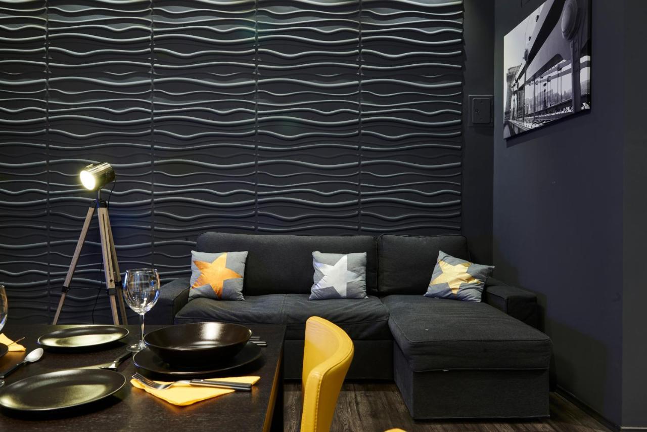 Central Location Yellow-Black Apartment 부다페스트 외부 사진